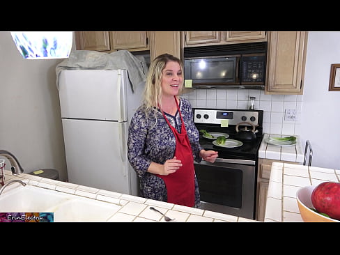 ❤️ Stepmom milking u ni ibi idana ṣaaju ki rẹ ọjọ ️❌  ni onihoho% yo.moresexmovies.ru%  ﹏